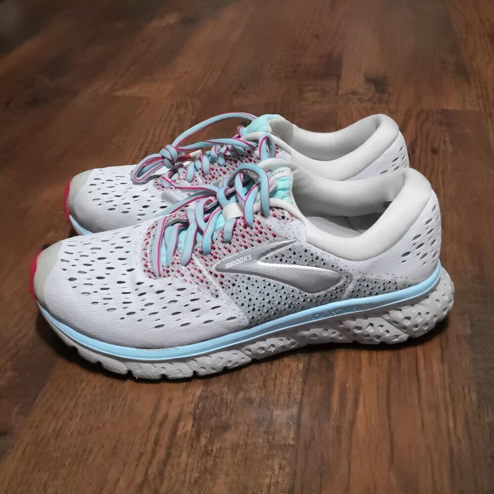 Women's Glycerin 16 Running Shoes White and Teal Athletic Sneakers Size 8.5